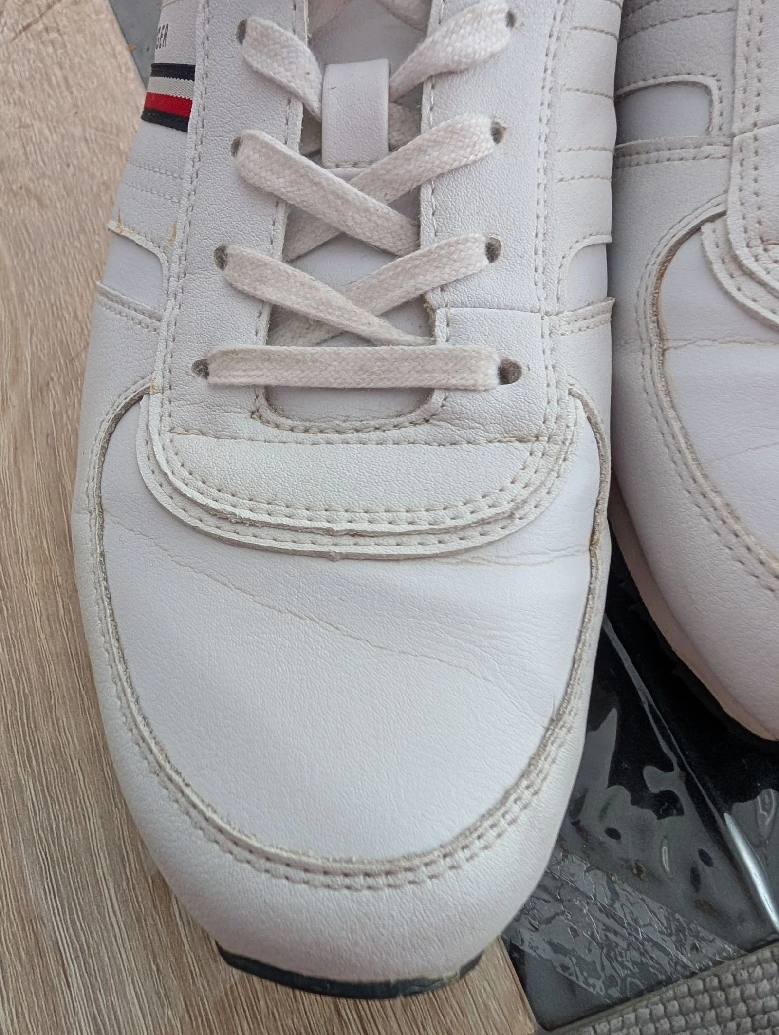Magníficas zapatillas Tommy Hilfiger Iconic Leather Runner - Blanco - Talla 44 – photo 3